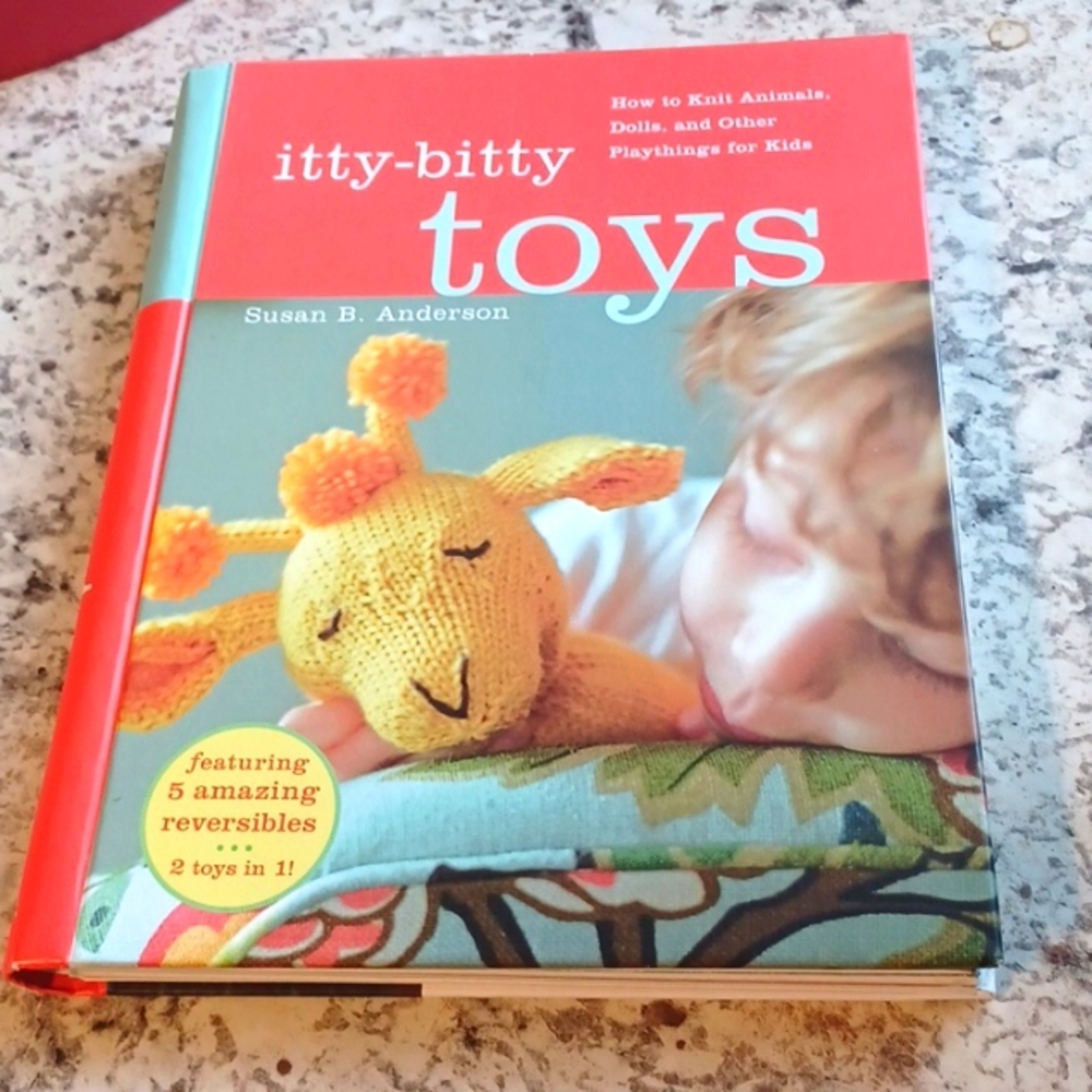 Book how to knit itty-bitty toys dolls and playthings for children